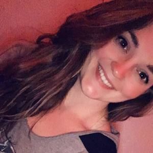 Meet your Posher, Destinee